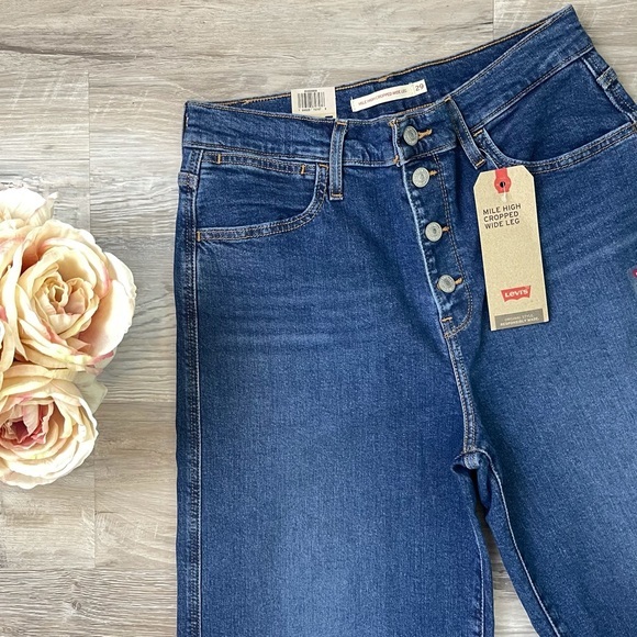Levi’s Mile High Cropped Wide Leg Jean Button Fly - Picture 7 of 14